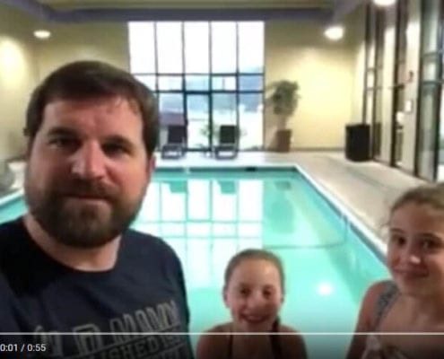 How to Navigate the Hotel Pool