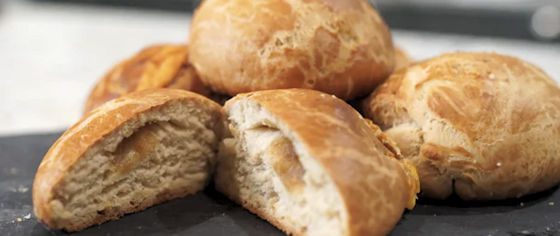 Stuffed Cheesy Pretzels